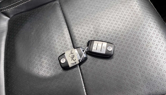 2021 KIA SONET HTX 1.0 IMT, Petrol, Manual, 42,536 km, Key Close Up