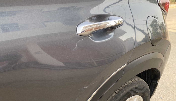 2021 KIA SONET HTX 1.0 IMT, Petrol, Manual, 42,536 km, Rear left door - Slightly dented
