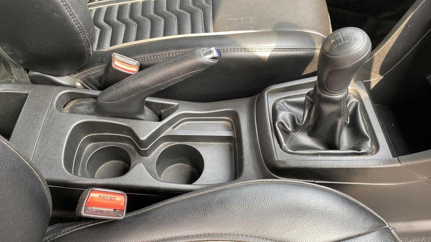 2021 Maruti Vitara Brezza LXI, Petrol, Manual, 23,354 km, Gear Lever