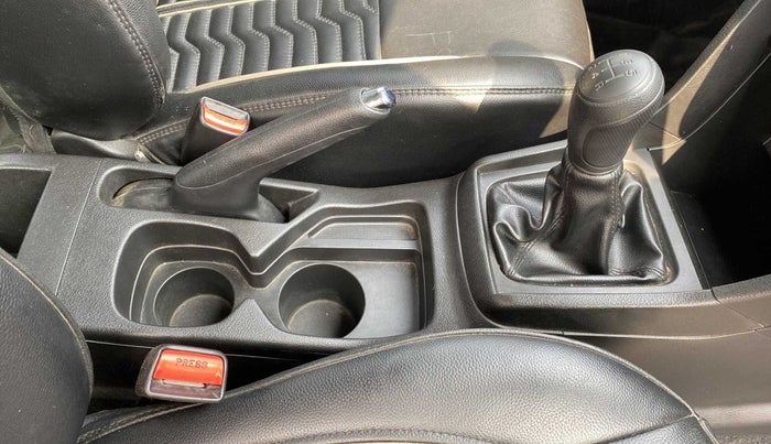 2021 Maruti Vitara Brezza LXI, Petrol, Manual, 23,354 km, Gear Lever