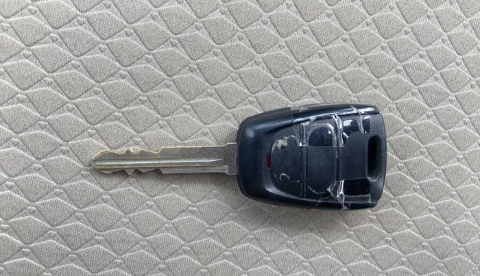 2021 Hyundai NEW SANTRO SPORTZ AMT, Petrol, Automatic, 13,256 km, Key Close Up