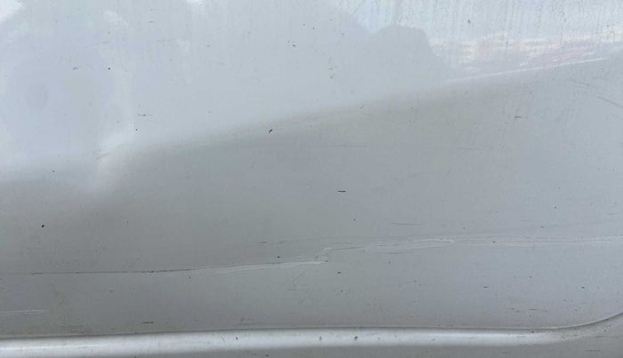2018 Datsun Go Plus T, Petrol, Manual, 59,435 km, Rear left door - Minor scratches