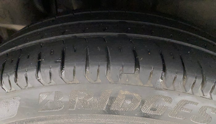 2021 Maruti Swift VXI, Petrol, Manual, 66,948 km, Right Rear Tyre Tread