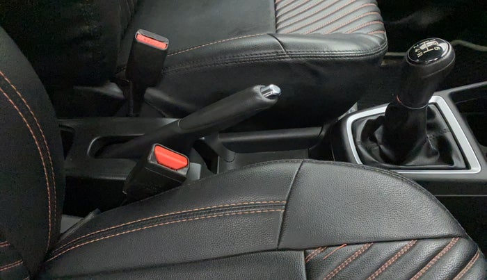 2021 Maruti Swift VXI, Petrol, Manual, 66,948 km, Gear Lever