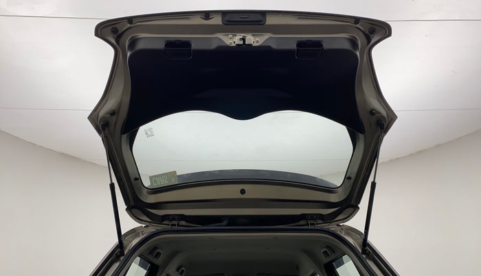 2021 Maruti Swift VXI, Petrol, Manual, 66,948 km, Boot Door Open