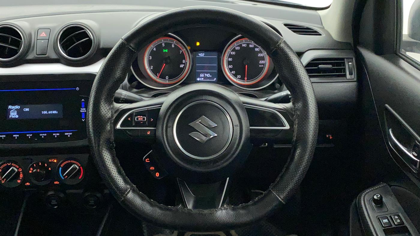 2021 Maruti Swift VXI, Petrol, Manual, 66,948 km, Steering Wheel Close Up