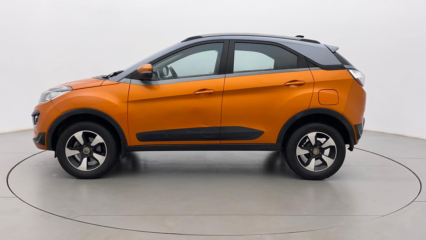 2019 Tata NEXON XZA PLUS DIESEL DUAL TONE, Diesel, Automatic, 35,671 km, Left Side