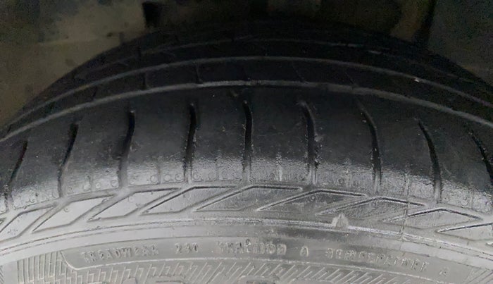 2019 Tata NEXON XZA PLUS DIESEL DUAL TONE, Diesel, Automatic, 35,671 km, Left Front Tyre Tread