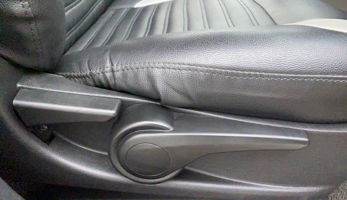 2019 Tata NEXON XZA PLUS DIESEL DUAL TONE, Diesel, Automatic, 35,671 km, Driver Side Adjustment Panel