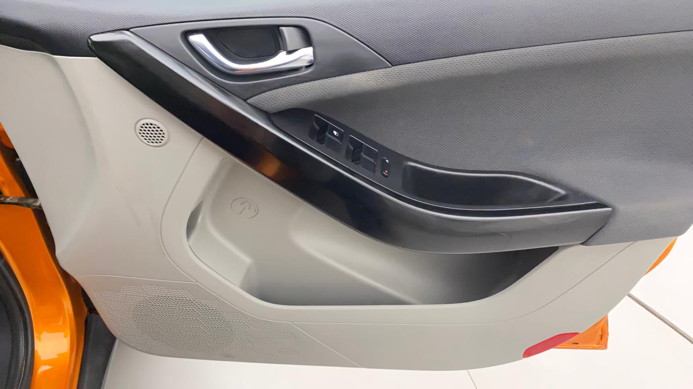2019 Tata NEXON XZA PLUS DIESEL DUAL TONE, Diesel, Automatic, 35,671 km, Driver Side Door Panels Control
