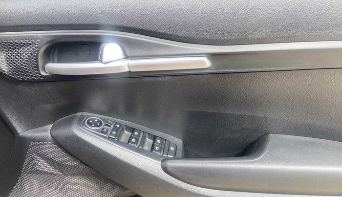 2020 KIA SELTOS HTK PLUS 1.5 DIESEL, Diesel, Manual, 15,513 km, Driver Side Door Panels Control