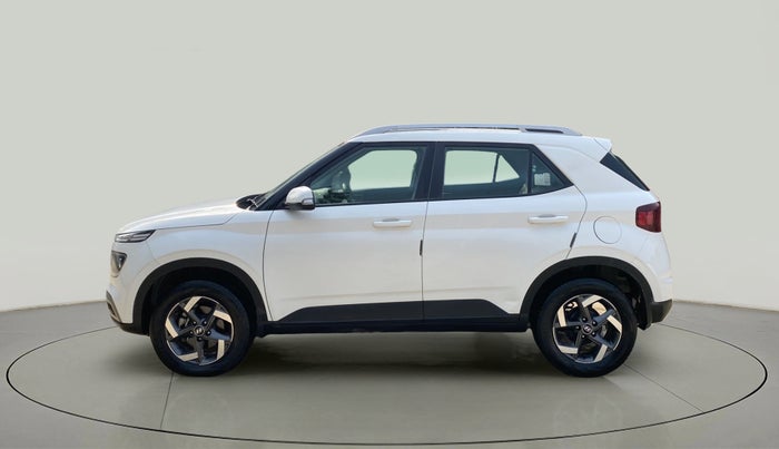 2020 Hyundai VENUE SX 1.5 CRDI, Diesel, Manual, 16,957 km, Left Side