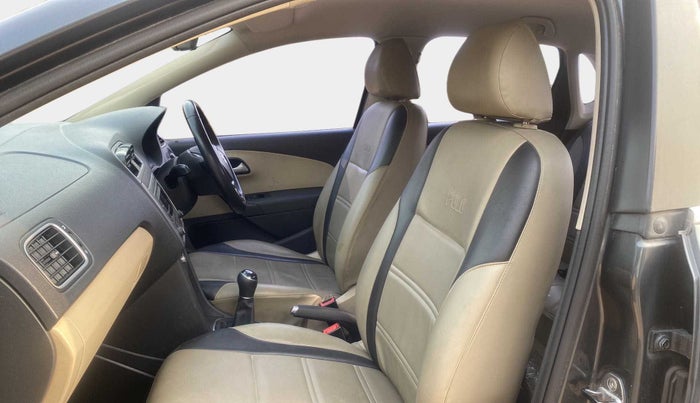 2015 Volkswagen Polo HIGHLINE1.2L, Petrol, Manual, 25,542 km, Right Side Front Door Cabin