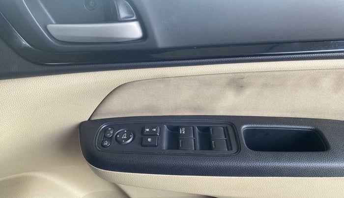 2018 Honda Amaze 1.2L I-VTEC VX, Petrol, Manual, 44,828 km, Driver Side Door Panels Control