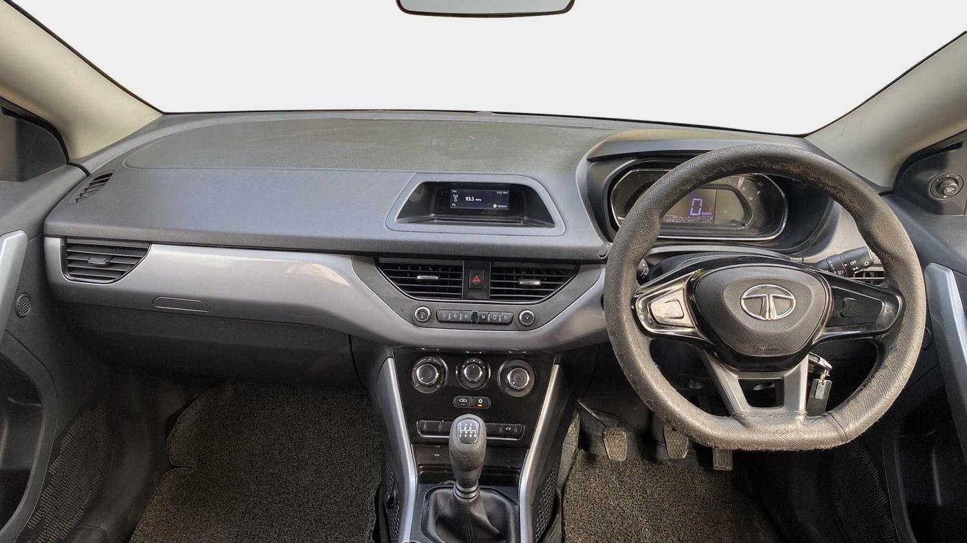 2020 Tata NEXON XM PETROL, Petrol, Manual, 68,424 km, Dashboard