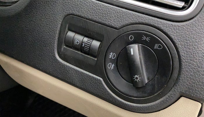 2013 Volkswagen Polo COMFORTLINE 1.2L PETROL, Petrol, Manual, 1,10,410 km, Dashboard - Headlight height adjustment not working