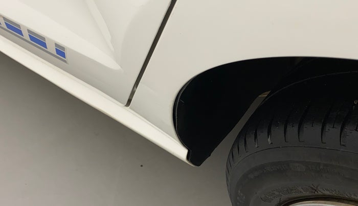 2013 Volkswagen Polo COMFORTLINE 1.2L PETROL, Petrol, Manual, 1,10,410 km, Left quarter panel - Slightly dented