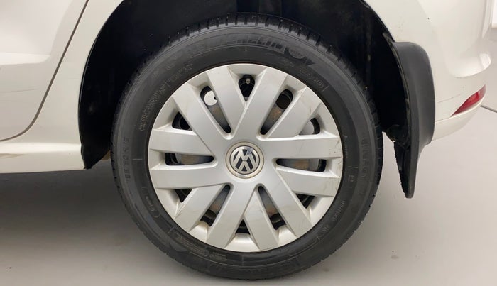 2013 Volkswagen Polo COMFORTLINE 1.2L PETROL, Petrol, Manual, 1,10,410 km, Left Rear Wheel