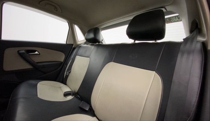 2013 Volkswagen Polo COMFORTLINE 1.2L PETROL, Petrol, Manual, 1,10,410 km, Right Side Rear Door Cabin