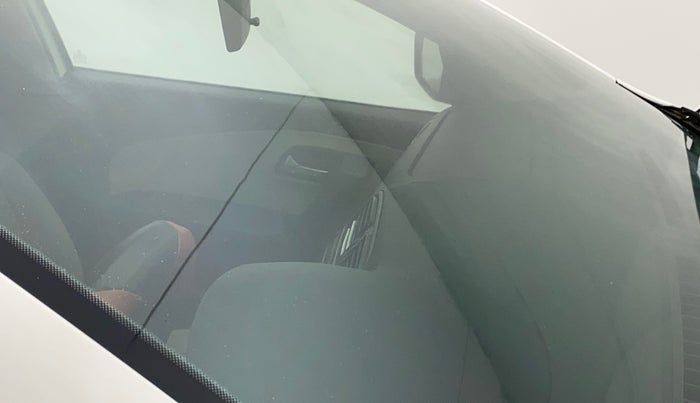2013 Volkswagen Polo COMFORTLINE 1.2L PETROL, Petrol, Manual, 1,10,410 km, Front windshield - Minor spot on windshield