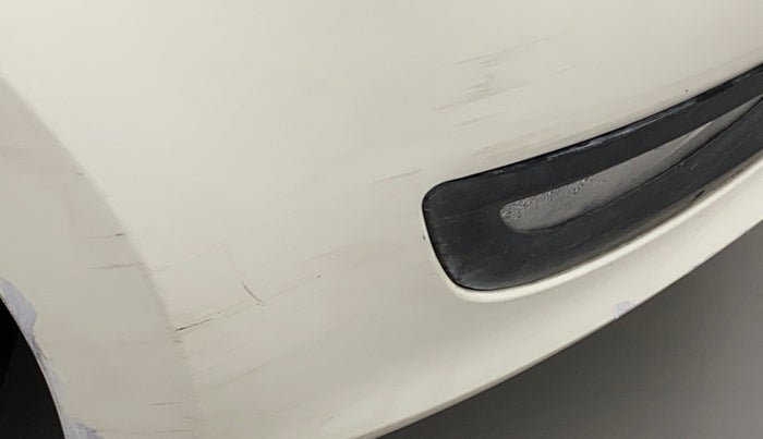 2013 Volkswagen Polo COMFORTLINE 1.2L PETROL, Petrol, Manual, 1,10,410 km, Front bumper - Minor scratches