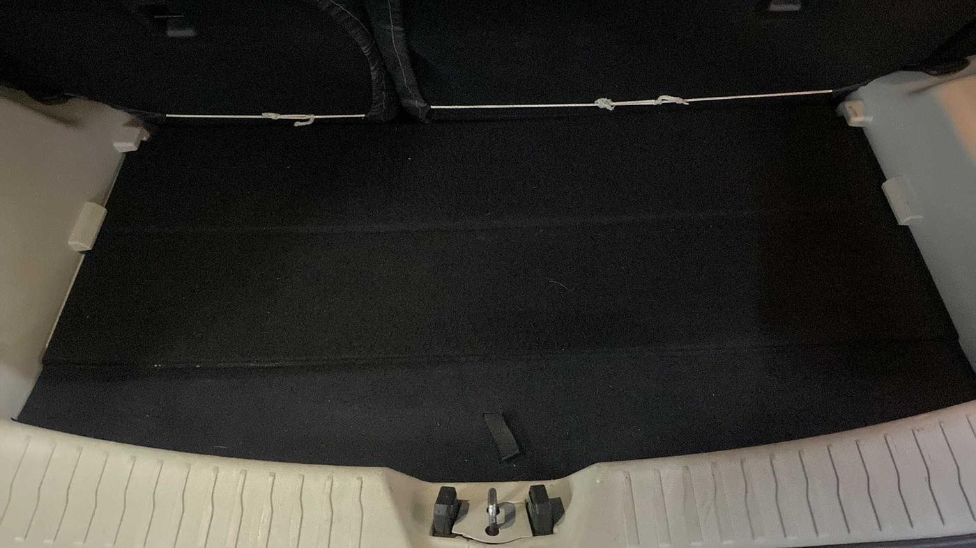 2020 Mahindra XUV300 W8 1.5 DIESEL, Diesel, Manual, 28,193 km, Boot Inside