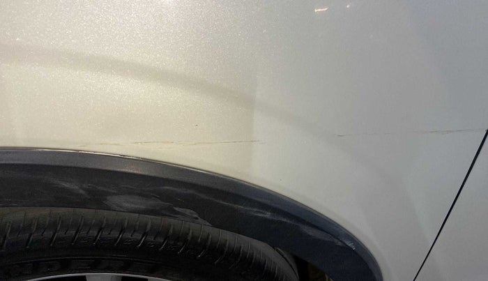 2020 Mahindra XUV300 W8 1.5 DIESEL, Diesel, Manual, 28,193 km, Left fender - Minor scratches