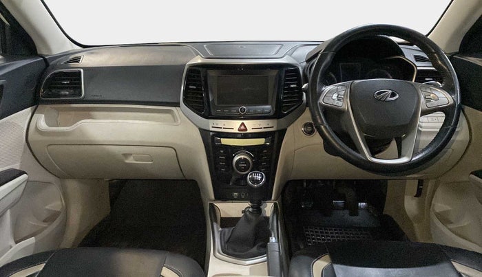 2020 Mahindra XUV300 W8 1.5 DIESEL, Diesel, Manual, 28,193 km, Dashboard