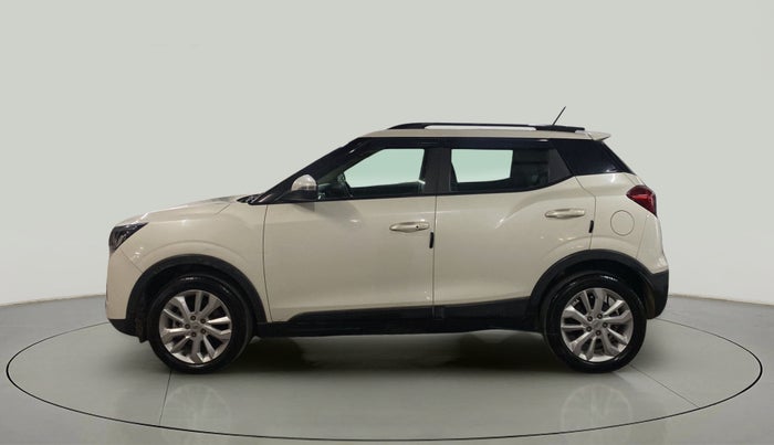 2020 Mahindra XUV300 W8 1.5 DIESEL, Diesel, Manual, 28,193 km, Left Side