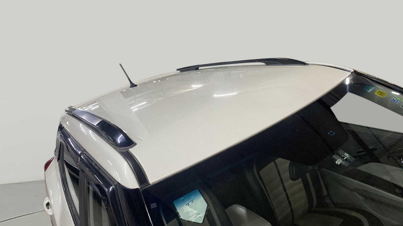 2020 Mahindra XUV300 W8 1.5 DIESEL, Diesel, Manual, 28,193 km, Roof