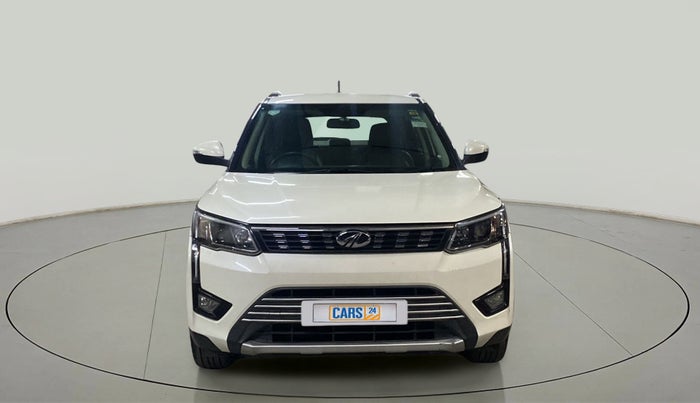 2020 Mahindra XUV300 W8 1.5 DIESEL, Diesel, Manual, 28,193 km, Front