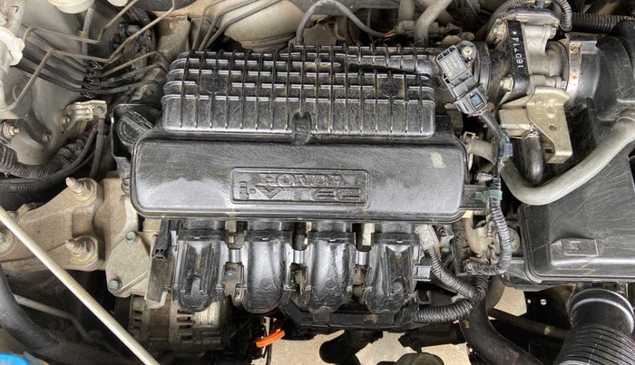 2016 Honda Jazz 1.2L I-VTEC V, Petrol, Manual, 1,06,375 km, Open Bonet