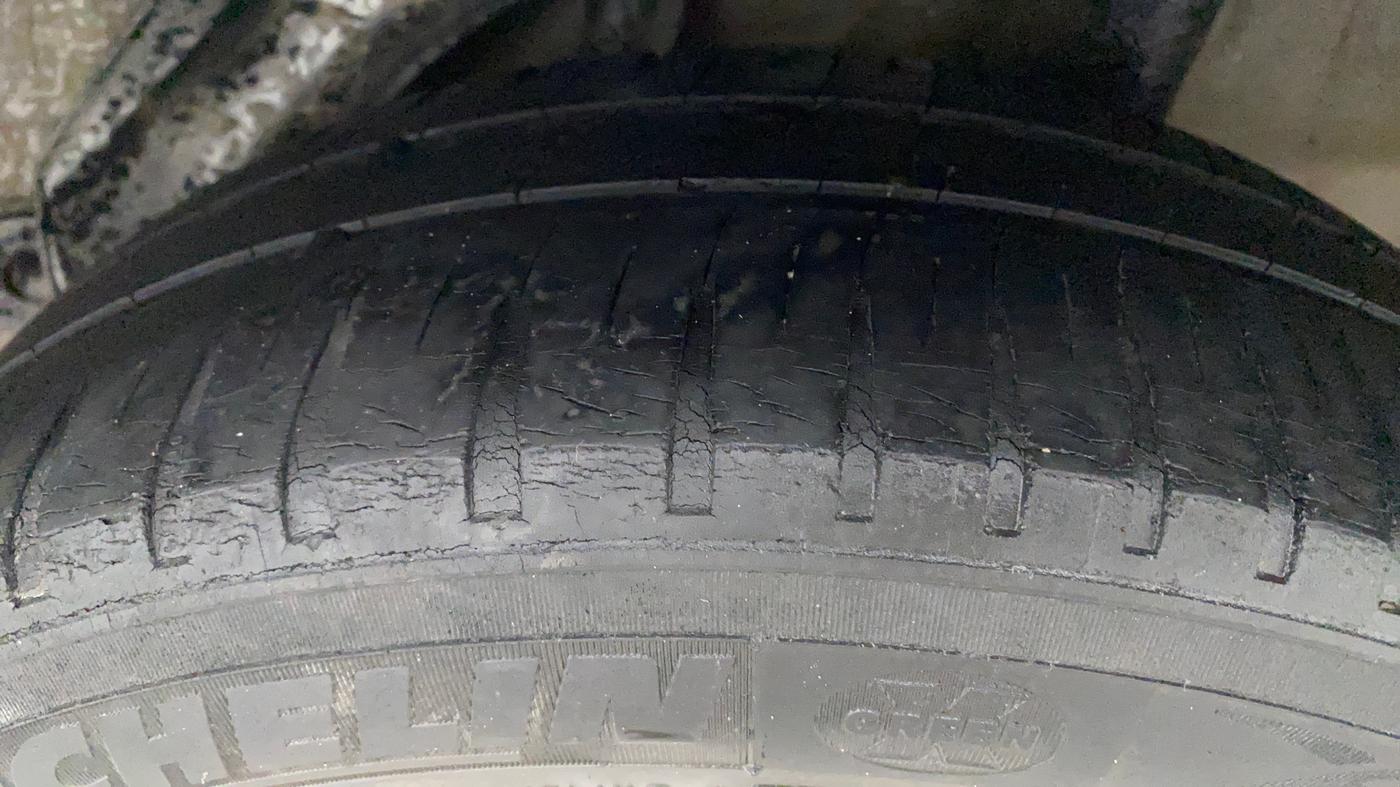 2014 Honda Brio S MT, Petrol, Manual, 93,929 km, Left Rear Tyre Tread