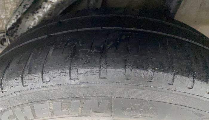 2014 Honda Brio S MT, Petrol, Manual, 93,929 km, Left Rear Tyre Tread