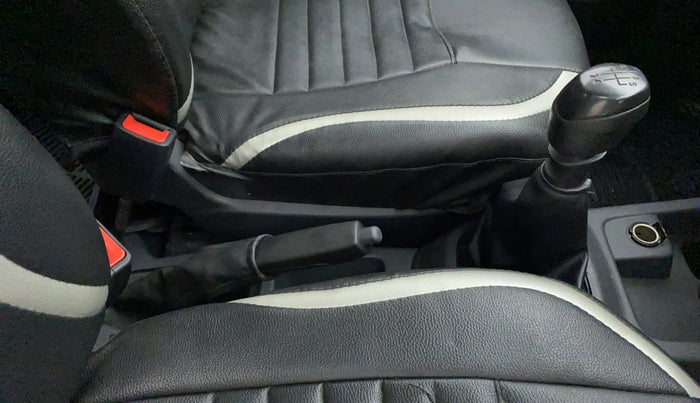 2016 Renault Kwid RXT 0.8, Petrol, Manual, 34,523 km, Gear Lever