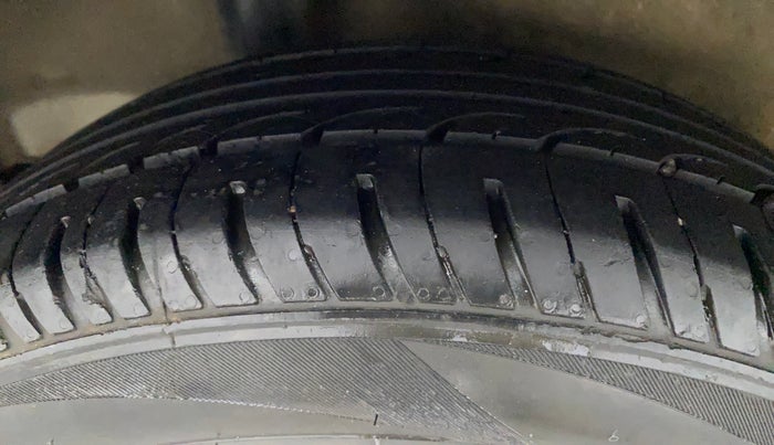 2015 Honda City 1.5L I-VTEC V MT, Petrol, Manual, 82,201 km, Right Rear Tyre Tread