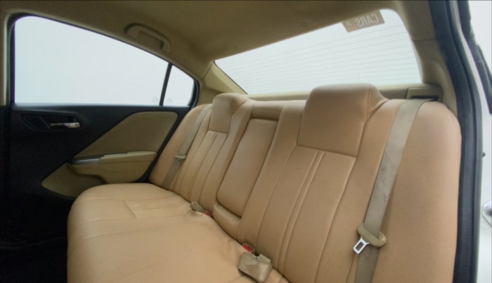 2015 Honda City 1.5L I-VTEC V MT, Petrol, Manual, 82,201 km, Right Side Rear Door Cabin