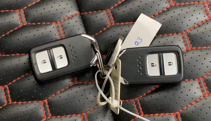 2021 Honda WR-V 1.2L I-VTEC VX MT, Petrol, Manual, 28,423 km, Key Close Up