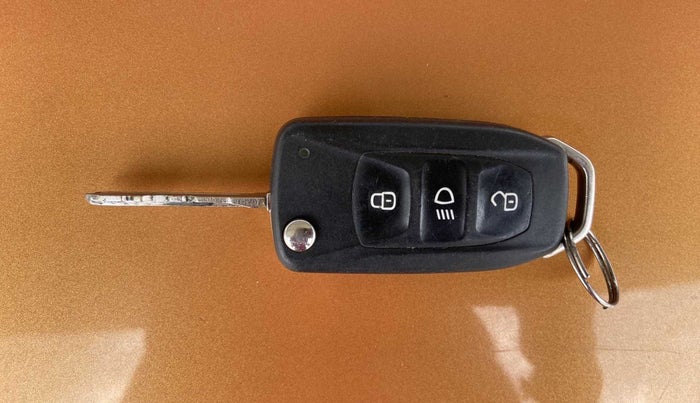 2018 Tata Tiago XZ PETROL, Petrol, Manual, 18,026 km, Key Close Up