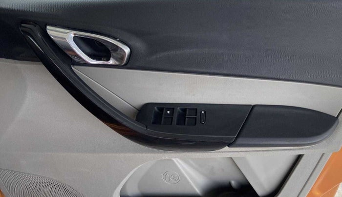 2018 Tata Tiago XZ PETROL, Petrol, Manual, 18,026 km, Driver Side Door Panels Control