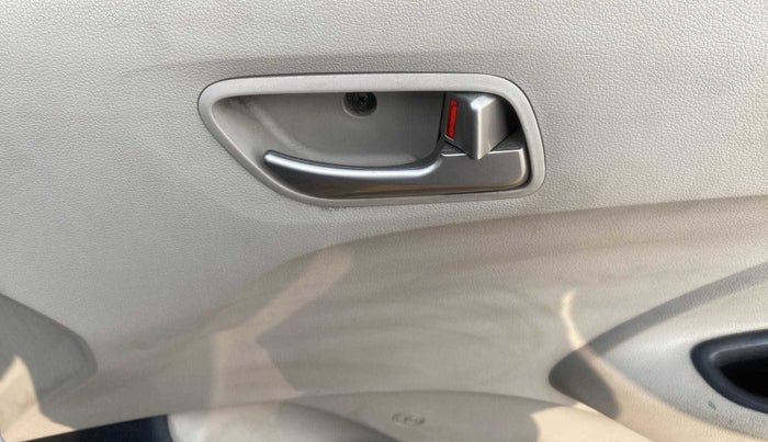 2018 Hyundai NEW SANTRO SPORTZ MT, Petrol, Manual, 35,761 km, Driver Side Door Panels Control