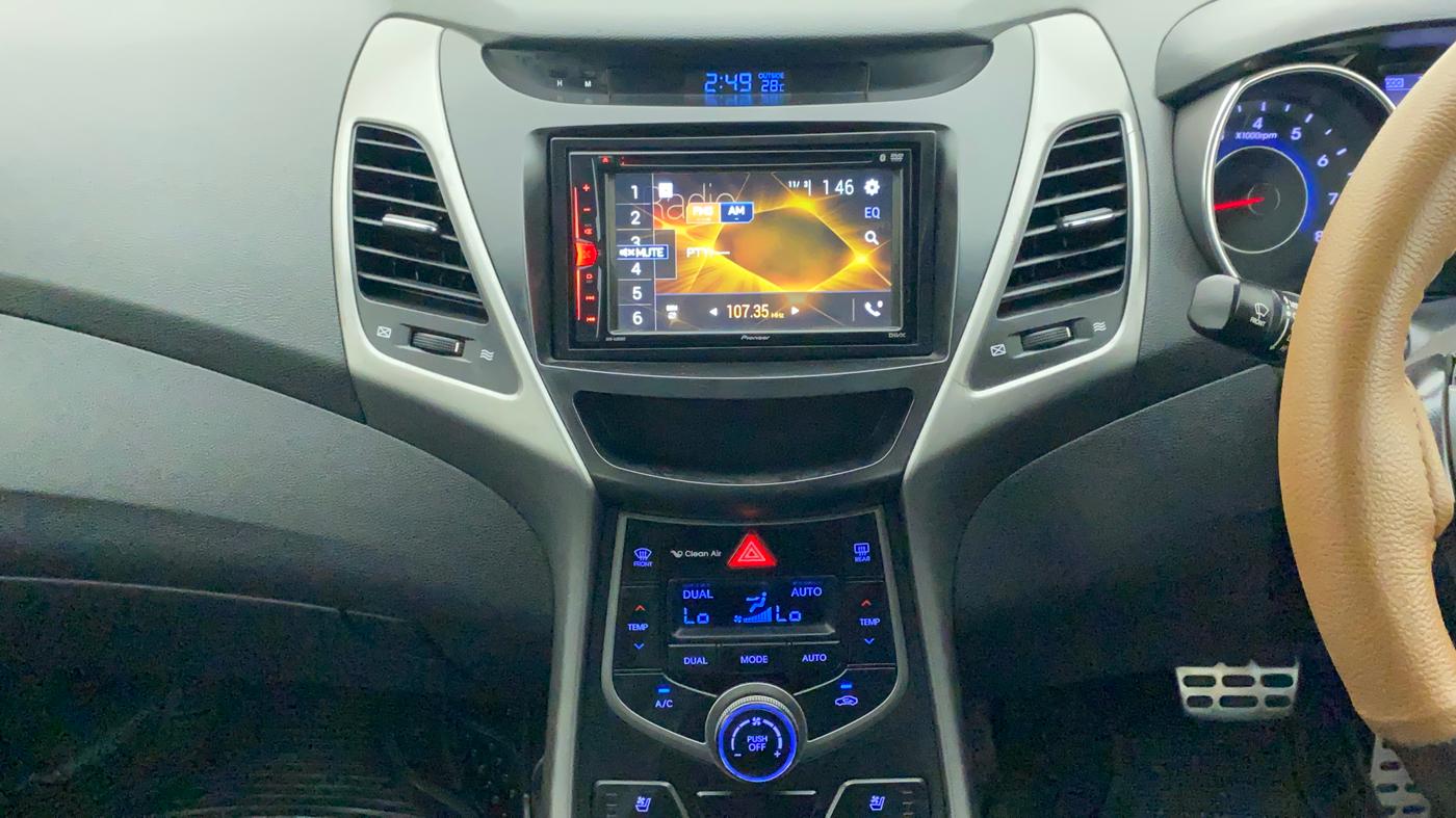 2016 Hyundai New Elantra 1.8 SX AT VTVT, Petrol, Automatic, 76,704 km, Air Conditioner