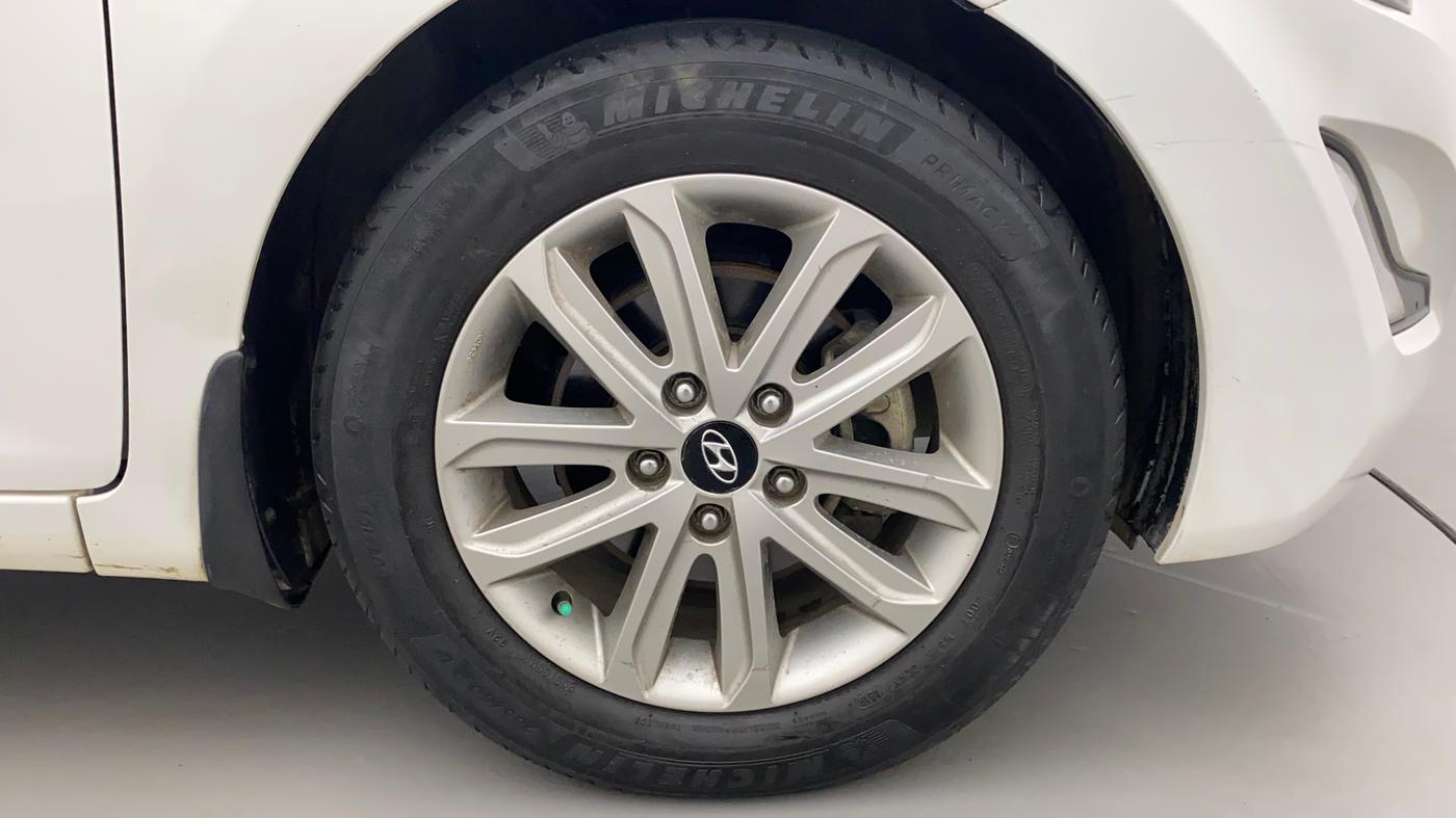 2016 Hyundai New Elantra 1.8 SX AT VTVT, Petrol, Automatic, 76,704 km, Right Front Wheel