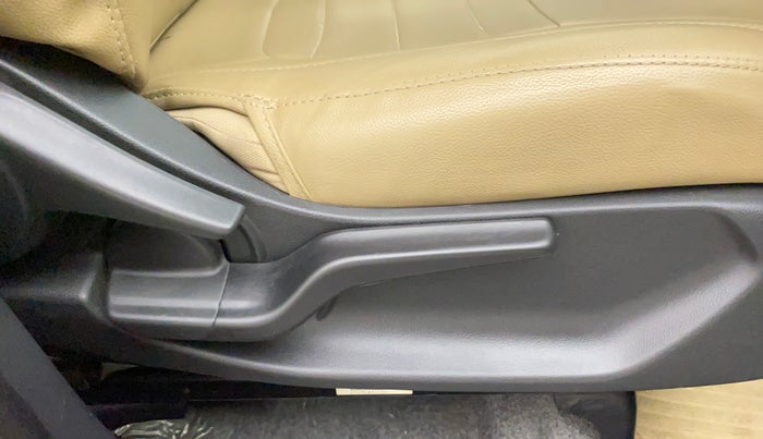 2019 Honda Amaze 1.2L I-VTEC V CVT, Petrol, Automatic, 42,486 km, Driver Side Adjustment Panel