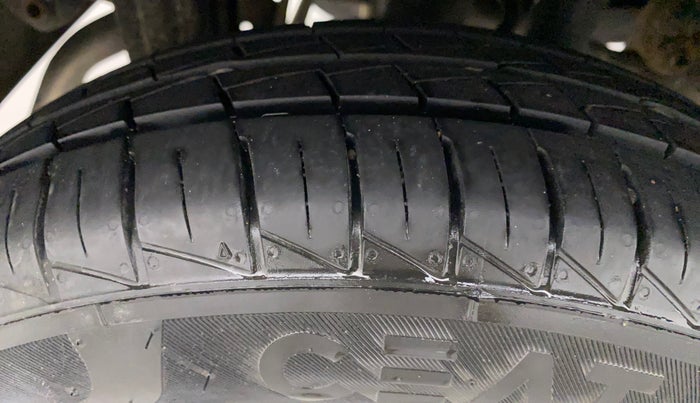 2022 Maruti Alto VXI, Petrol, Manual, 2,537 km, Right Rear Tyre Tread
