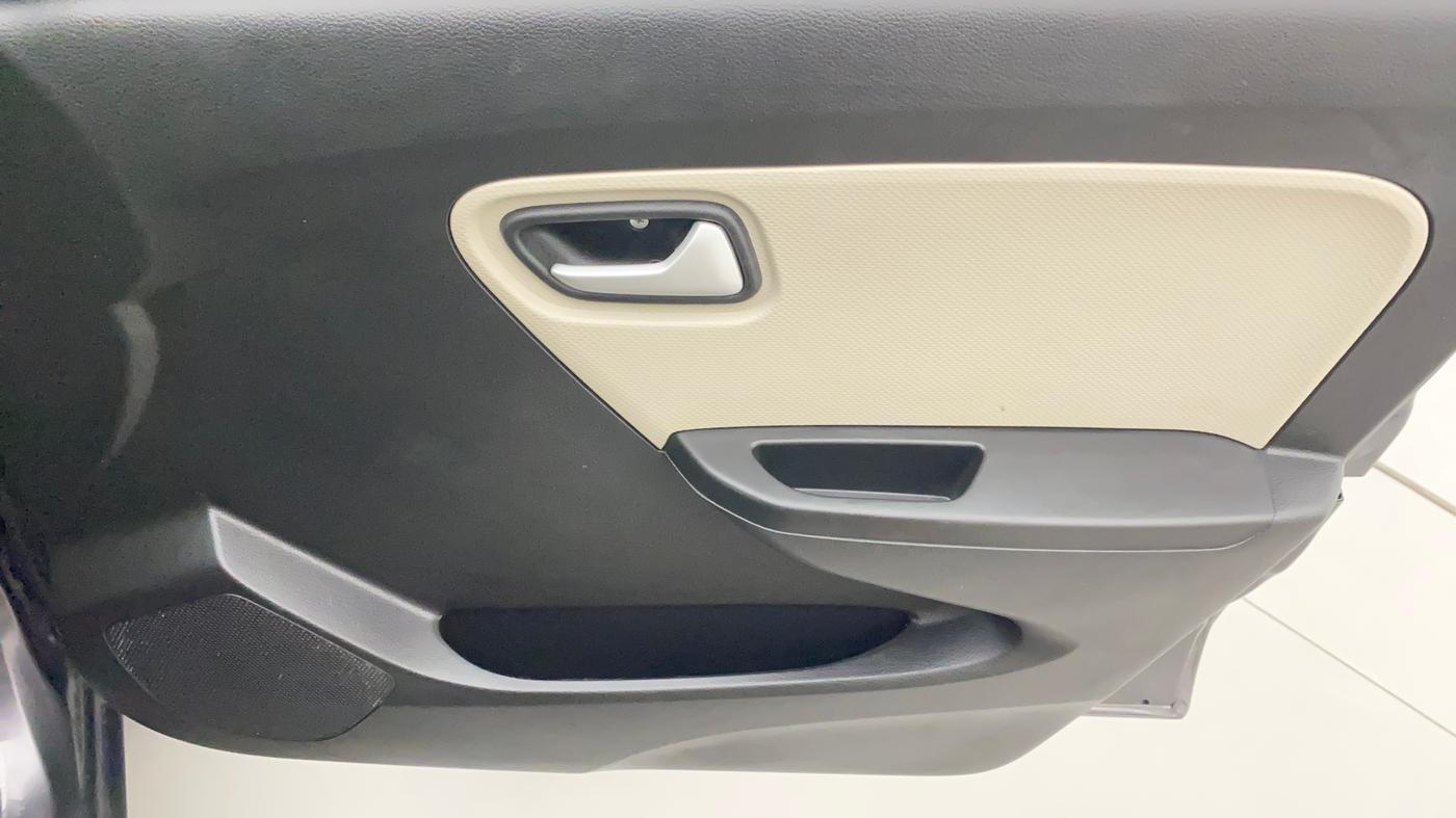 2022 Maruti Alto VXI, Petrol, Manual, 2,537 km, Driver Side Door Panels Control