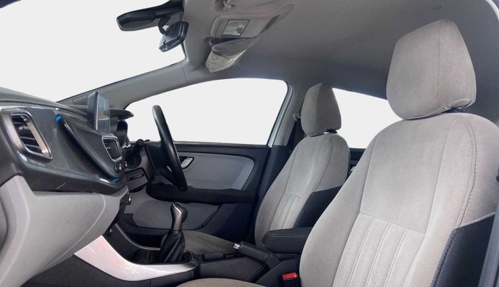 2020 Tata ALTROZ XZ PETROL, Petrol, Manual, 77,528 km, Right Side Front Door Cabin