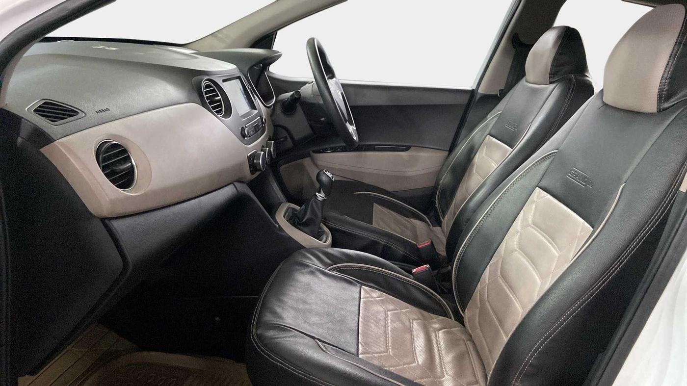 2019 Hyundai Grand i10 SPORTZ 1.2 KAPPA VTVT, Petrol, Manual, 21,112 km, Right Side Front Door Cabin