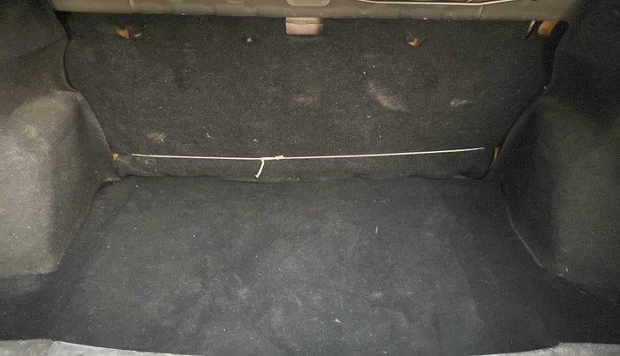 2015 Maruti Swift Dzire VXI, Petrol, Manual, 49,728 km, Boot Inside