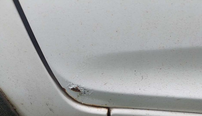 2012 Hyundai Eon ERA +, Petrol, Manual, 67,309 km, Front passenger door - Slight discoloration